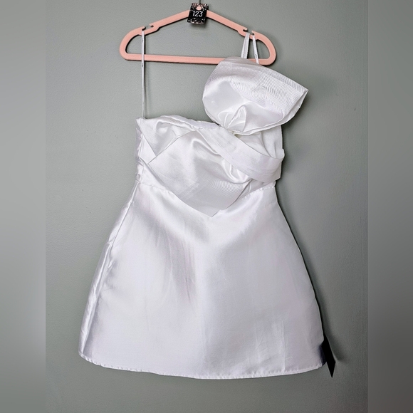 Lulus Women's Utterly Pretty White Bow One-Shoulder Mini Dress with Pockets, S - Picture 8 of 9